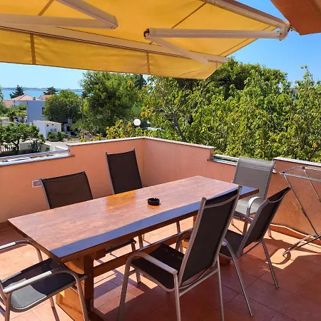 Apartment Leonardo