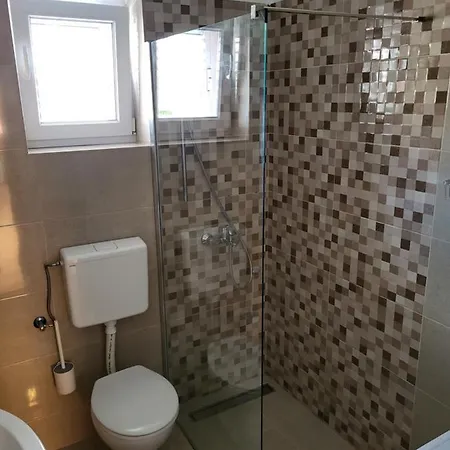 Apartment Leonardo Vrsi
