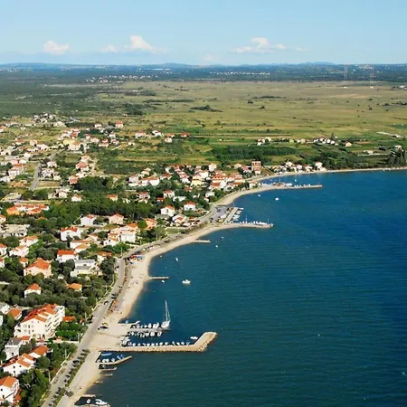 Apartment Leonardo Vrsi