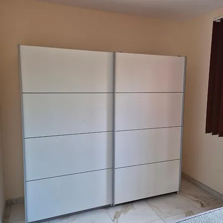 Leonardo Apartman