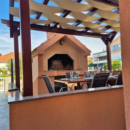 Leonardo Apartment Vrsi