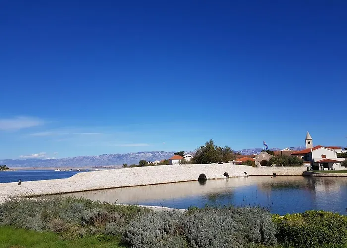 Leonardo 아파트 브르시