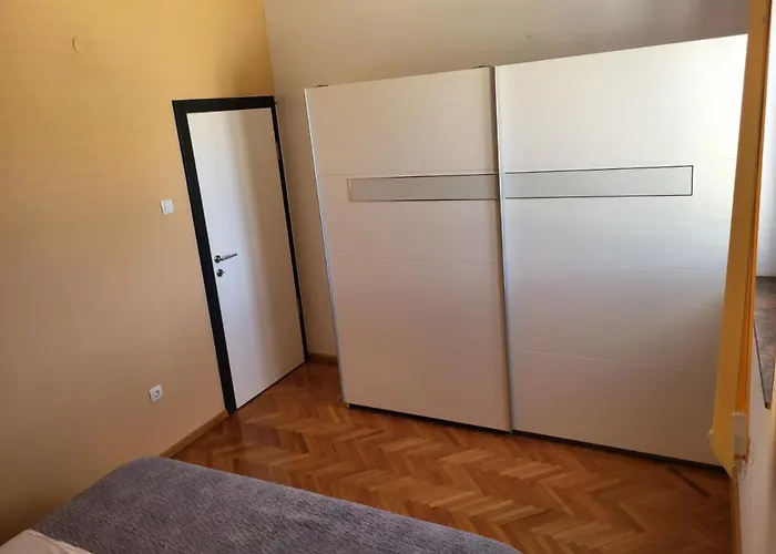 아파트 Leonardo *