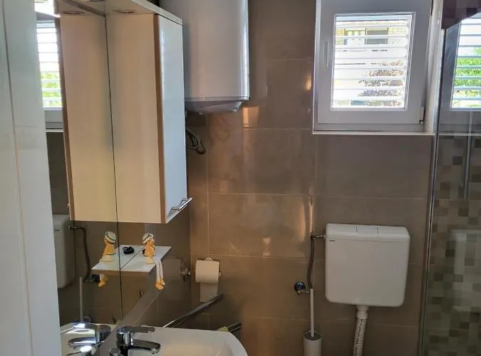 Leonardo 아파트 브르시